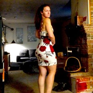 White rose print BODYCON mini dress NWOT
